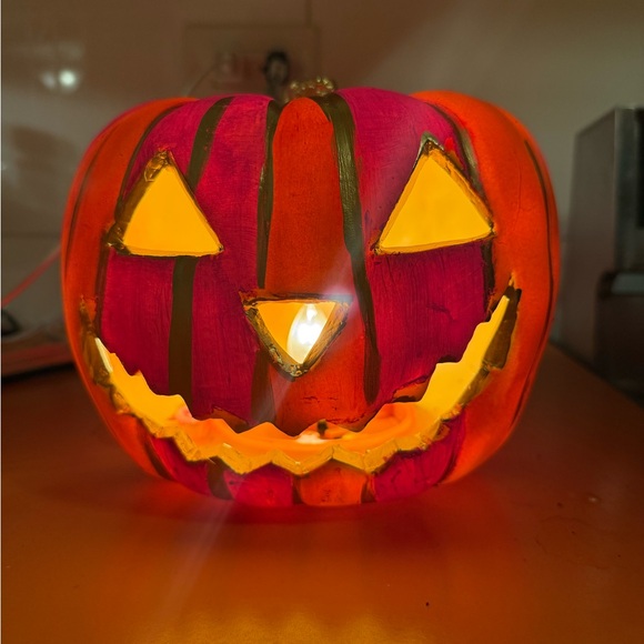 Pink and orange striped Halloween pumpkin - Picture 2 of 2